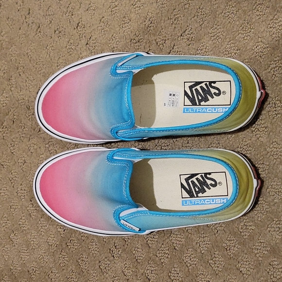 Vans - Picture 4 of 5